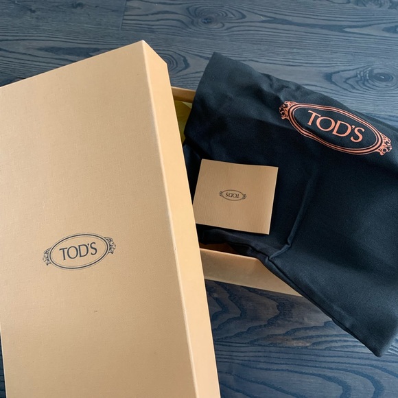 TOD’S - Leather slide sandals - Picture 4 of 4